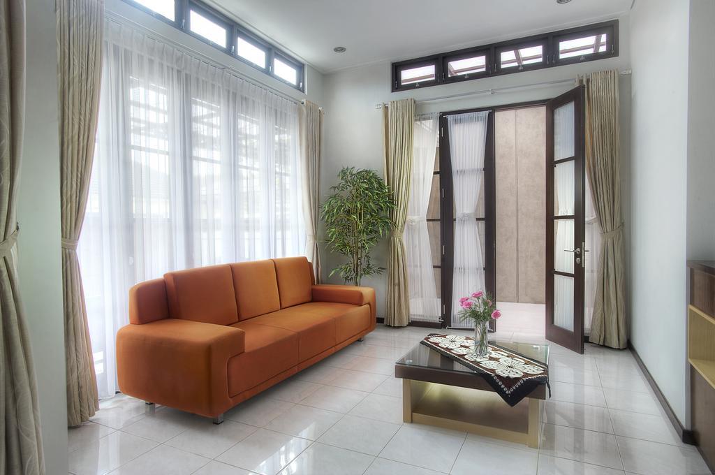 Pakualaman Omah Garuda Homestay מראה חיצוני תמונה