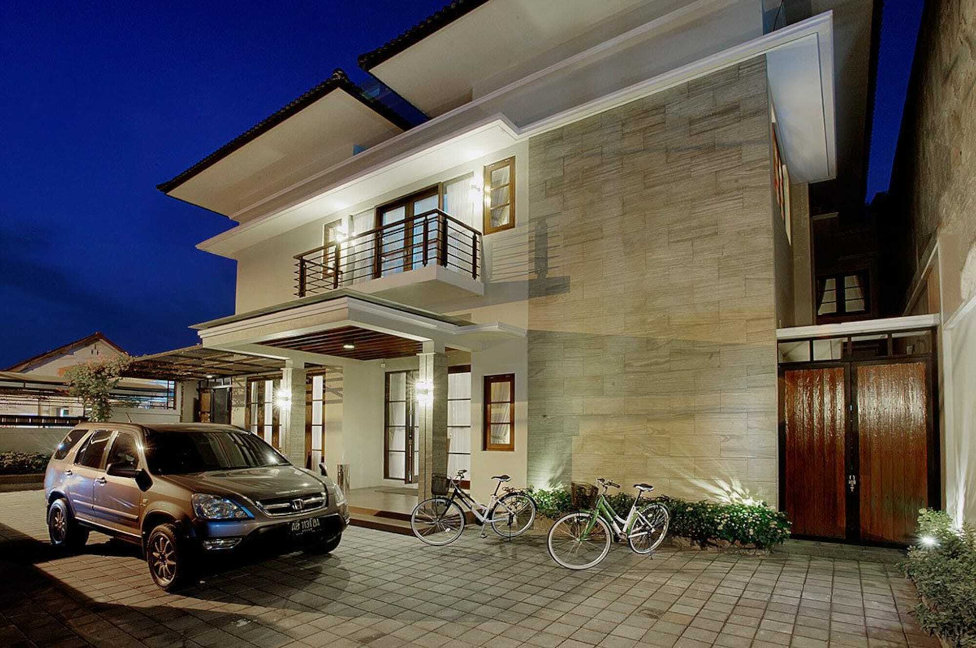 Pakualaman Omah Garuda Homestay מראה חיצוני תמונה